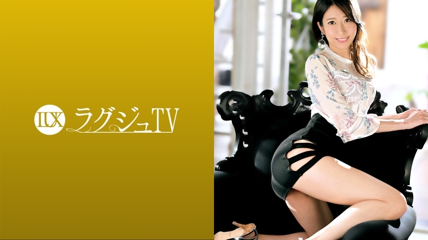 LUXU-1450 매력적인 도톰한 입술의 치과 위생사! 지적인 이미지와 달리 성욕이 너무 강해 과거에 바를 전전하던 음란녀!